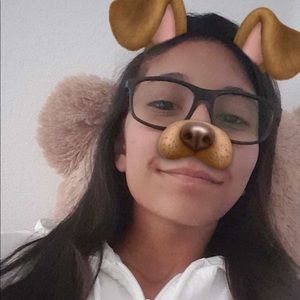 Meet your Posher, Madelyn